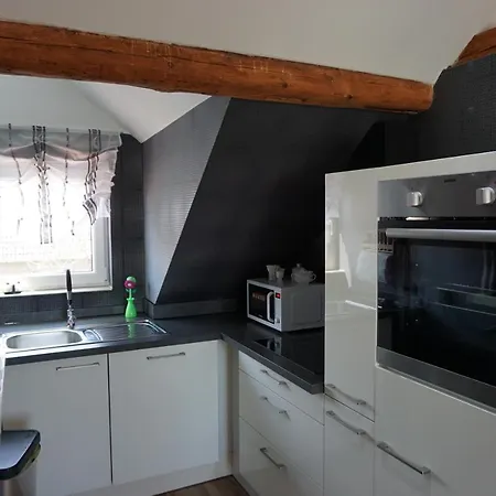 Lägenhet Aussergewoehnliche Dachgeschosswohnung Monteure Herzlich Willkommen, Kostenloses Wlan, Kostenlose Parkplaetze *