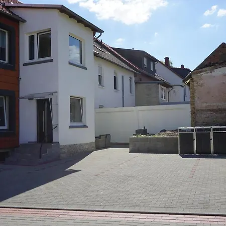 Aussergewoehnliche Dachgeschosswohnung Monteure Herzlich Willkommen, Kostenloses Wlan, Kostenlose Parkplaetze Königslutter am Elm